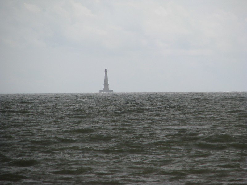 Le phare de Cordouan dans la grisaille
