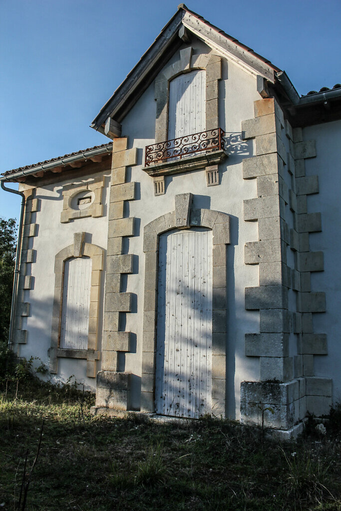 façade principale de la maison de la Passe Blanche